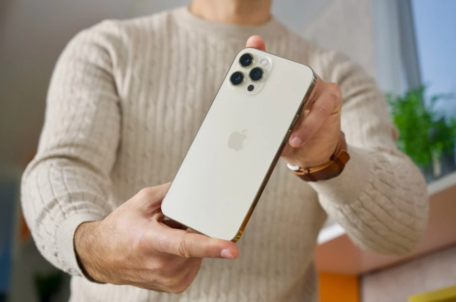 外媒测试 iPhone 12 Pro Max 电池续航