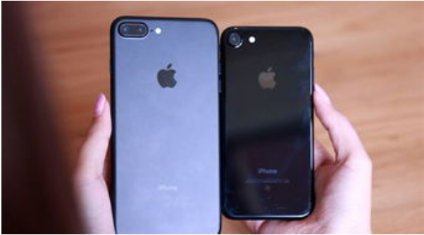 苹果 iOS 16 抛弃“神机”iPhone 7 / Plus，遭大量用户强烈反对：更旧的 iPad 都能升级...
